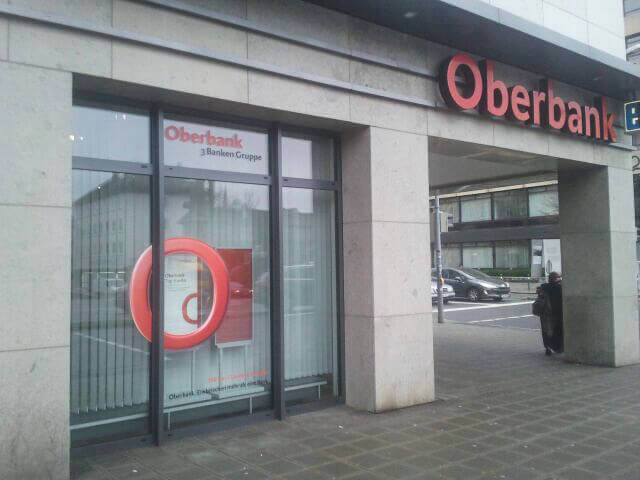 Oberbank-Fensterfolierung